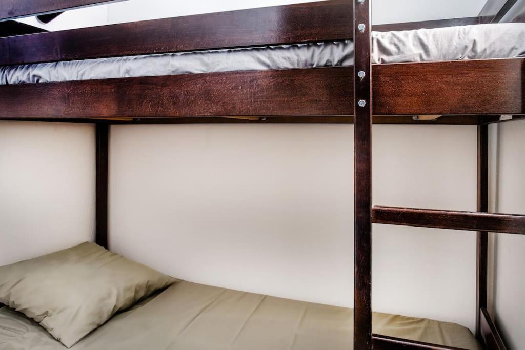 Lourde Center Apartment 3 Bed With Parking Lurdy Exteriér fotografie